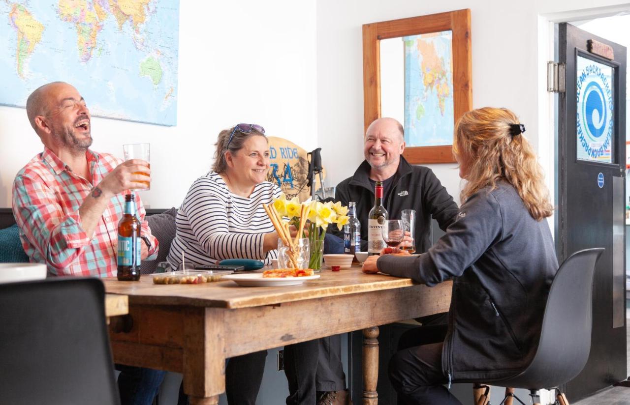 Ocean Backpackers Self-Catering Hostel Ilfracombe Bagian luar foto