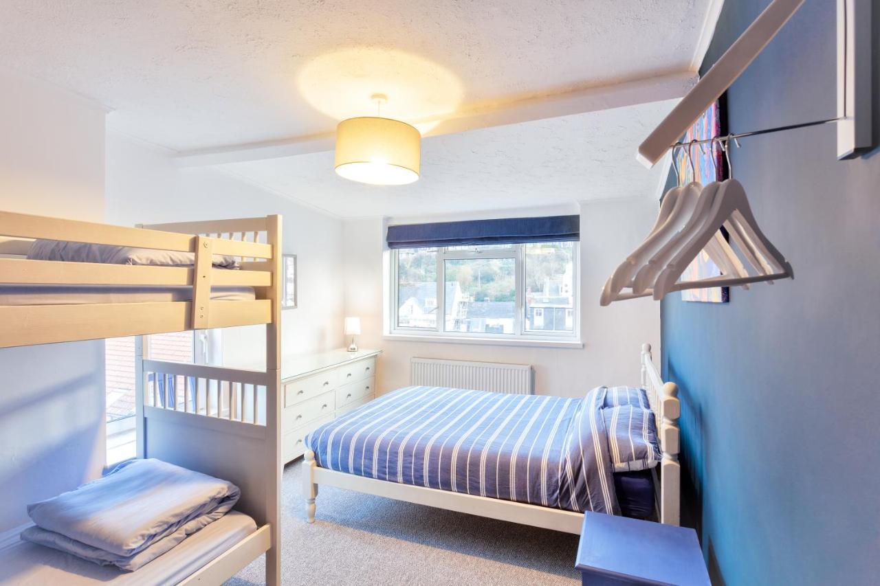 Ocean Backpackers Self-Catering Hostel Ilfracombe Bagian luar foto