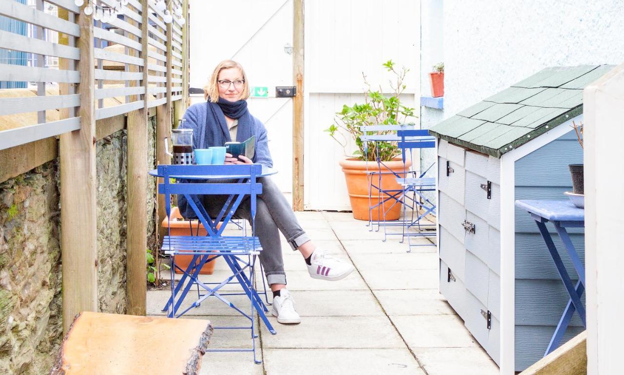 Ocean Backpackers Self-Catering Hostel Ilfracombe Bagian luar foto